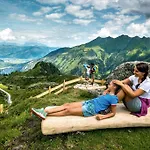 Hotell Kuenstleralm 3*