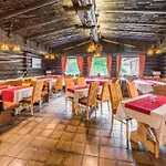 Hotell Kuenstleralm 3*