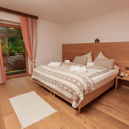 Hotel Kuenstleralm Kaprun