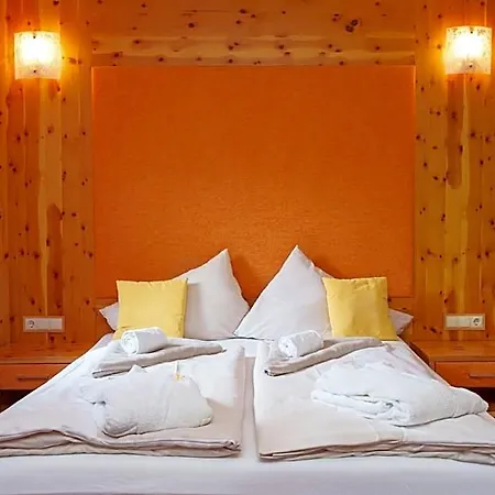 Kuenstleralm 3*