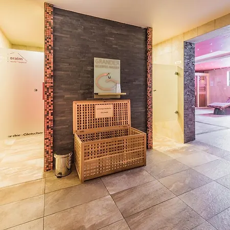 ホテル Kuenstleralm