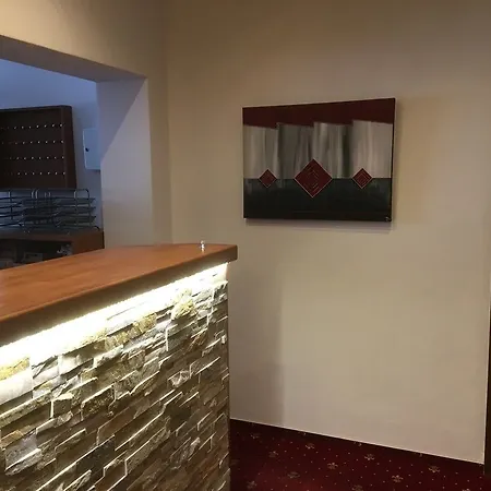 昆斯特兰酒店 3* 卡普伦