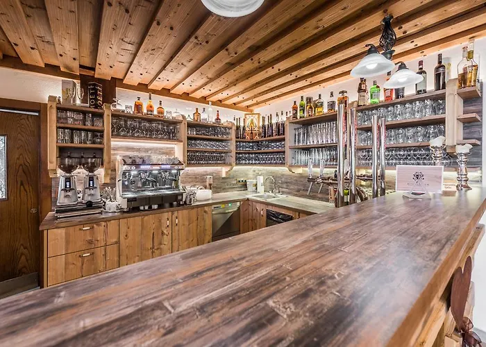 Kuenstleralm Hotel 3*