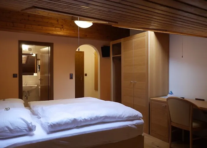 Hotel Kuenstleralm 3*